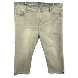 Avenue‎ Plus Size 20 Capri Jeans Sage Green Stretch Denim Faded Wash Pants 744